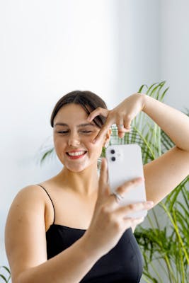 Léa, 24
