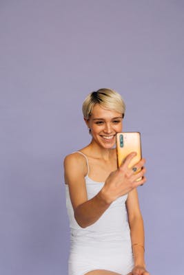 Léa, 24