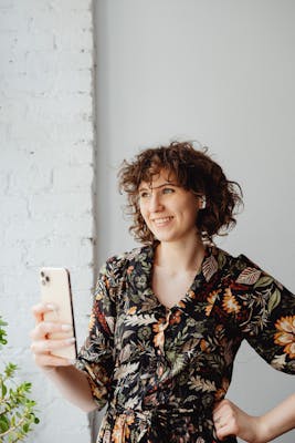 Marie, 27