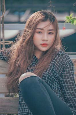 Manon, 28